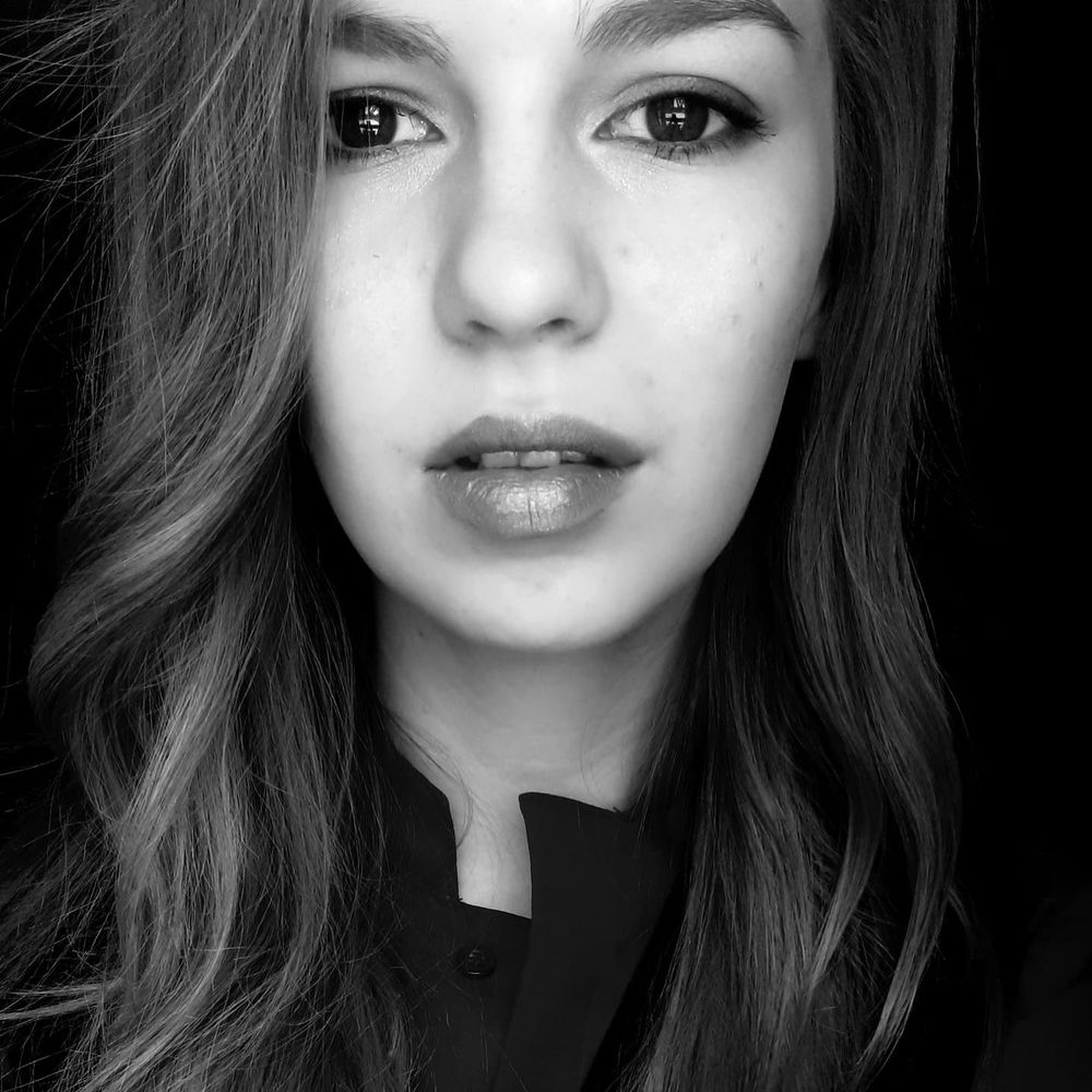 Meet your Posher, Sierra